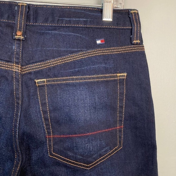 TOMMY Hilfiger Dark Wash Wide Leg Cropped Jeans Women's Size 2 Light Distressing - Picture 11 of 12